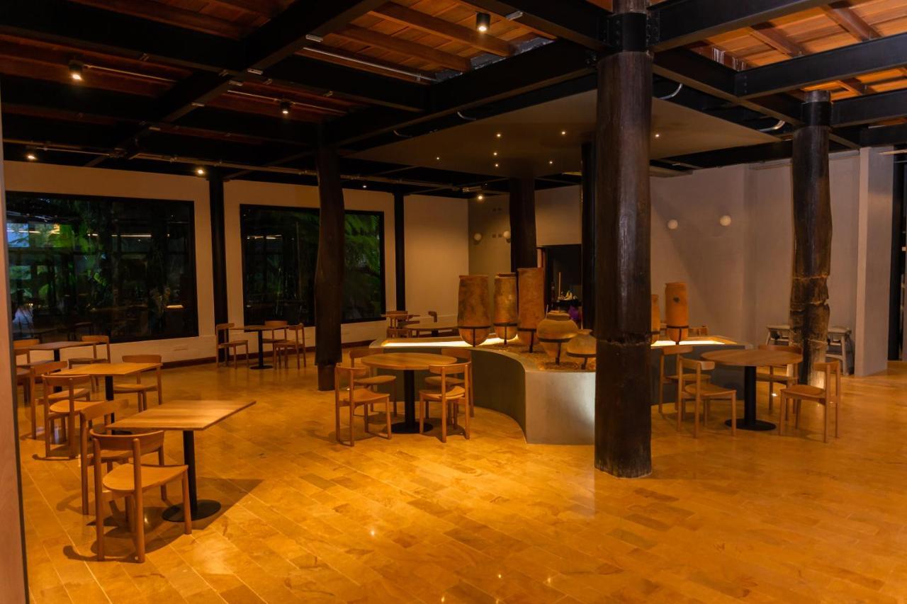 Hotel Termales El Otono à La Enea Extérieur photo The interior of the restaurant