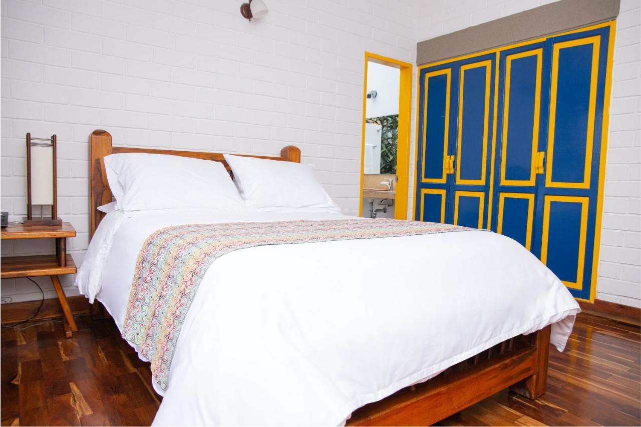Hotel Termales El Otono à La Enea Extérieur photo A bedroom at the hotel